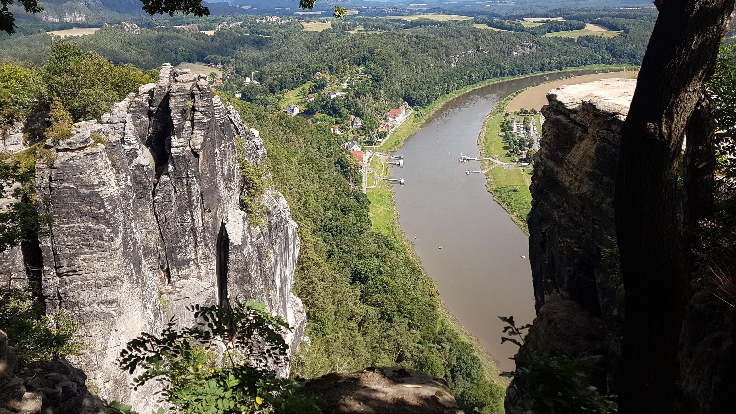 Bastei - Blick auf die Elbe